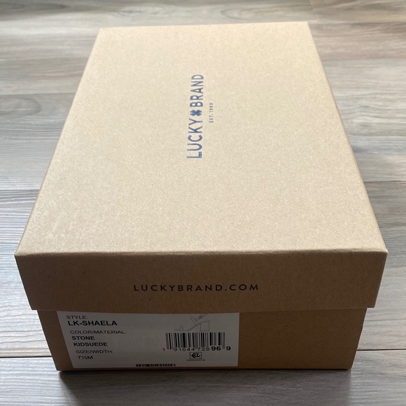 Suede Wedge Sandal 7.5 Tan - Picture 11 of 11